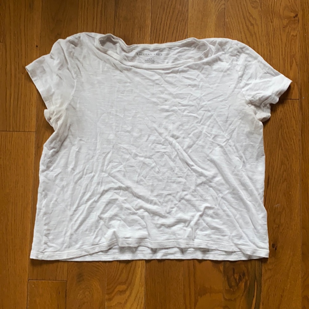 American Eagle cropped white tee